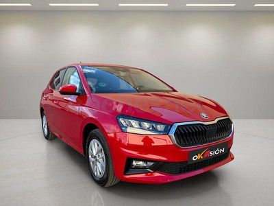 Usado Skoda Fabia Selection 115 CV (84 kW) 2025 Rojo Berlina