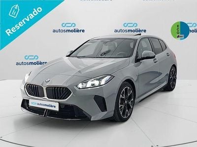Gris Usado 2025 BMW 120 Comfort Edition Utilitario | 35.890 € (Precio justo)