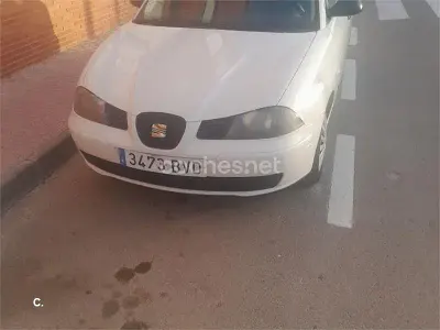 Usado Seat Ibiza Stella 100 CV (73 kW) 2002 Blanco Utilitario