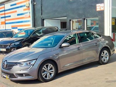 Usado Renault Talisman 131 CV (96 kW) 2017 Plateado Familiar