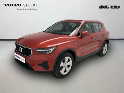 Rojo Usado 2023 Volvo XC40 Core SUV | 28.500 € (Precio justo)