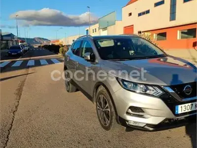 Usado Nissan Qashqai N-Connecta 115 CV (84 kW) 2019 Gris / plata SUV
