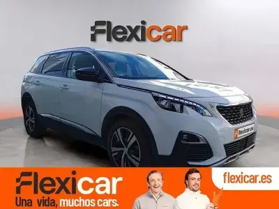 Usado Peugeot 5008 Allure 130 CV (95 kW) 2020 Blanco SUV