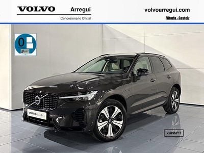 Usado Volvo XC60 Plus 350 CV (257 kW) 2025 Gris / plata SUV