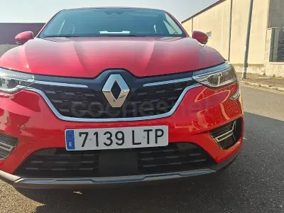Usado Renault Arkana Intens 140 CV (102 kW) 2021 Rojo SUV