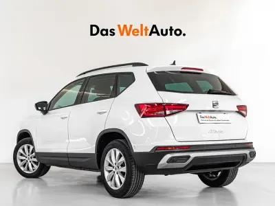 Usado Seat Ateca Style 150 CV (110 kW) 2022 Blanco SUV