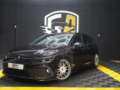 Usado VW Golf VIII GTI 245 CV (180 kW) 2022 Negro Berlina
