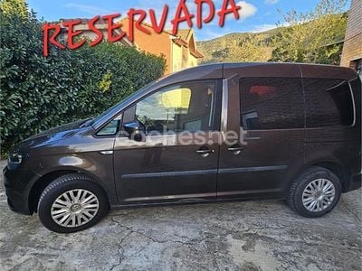 Usado VW Caddy Trendline 102 CV (75 kW) 2016 Marrón Monovolumen