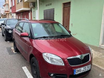 Granate Usado 2008 Skoda Fabia Familiar | 2050 €