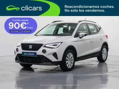 Usado Seat Arona Style 110 CV (80 kW) 2021 Blanco SUV