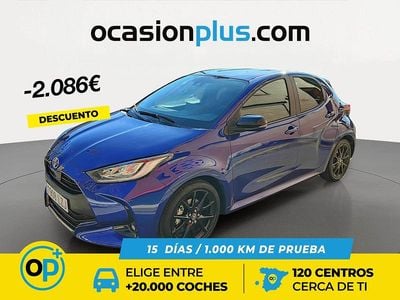 Usado Toyota Yaris Hybrid Style 116 CV (85 kW) 2022 Azul