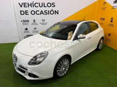 Usado Alfa Romeo Giulietta Distinctive 105 CV (77 kW) 2012 Blanco Utilitario