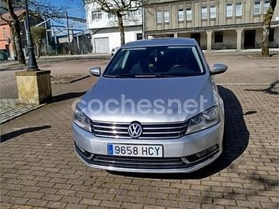 Usado VW Passat Advance 140 CV (102 kW) 2011 Gris / plata Familiar