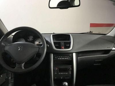 Usado Peugeot 207 Sport 95 CV (69 kW) 2009 Azul Familiar