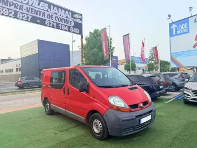 Usado Renault Trafic 80 CV (58 kW) 2003 Monovolumen