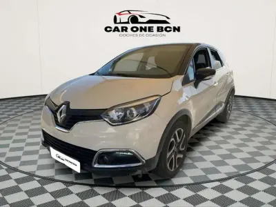 Usado Renault Captur Zen 118 CV (86 kW) 2017 Beige SUV