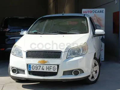 Usado Chevrolet Aveo LS 84 CV (61 kW) 2011 Blanco Berlina