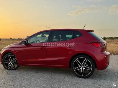 Usado Seat Ibiza FR 115 CV (84 kW) 2018 Rojo Utilitario