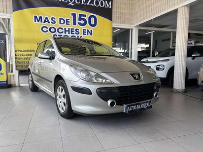 Usado Peugeot 307 90 CV (66 kW) 2006 Plateado Utilitario