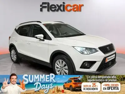 Usado Seat Arona Style 115 CV (84 kW) 2019 Amarillo SUV