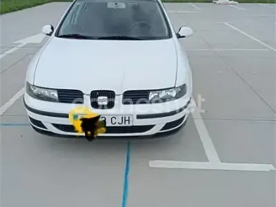 Używany Seat Leon Stella 90 KM (66 kW) 2003 Biały Hatchback