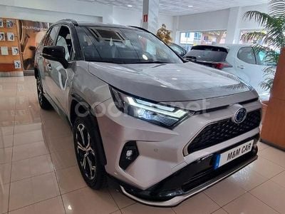 Usado Toyota RAV4 Hybrid Plus 306 CV (225 kW) 2023 Gris / plata SUV