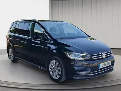 Usado VW Touran Sportline 150 CV (110 kW) 2018 Monovolumen