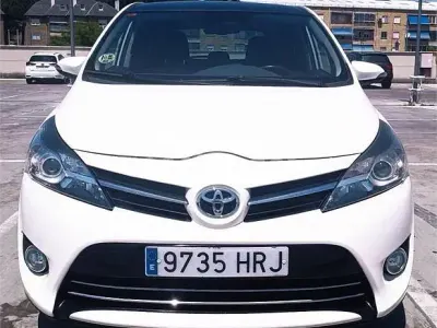 Usado Toyota Verso Advance 124 CV (91 kW) 2013 Blanco Monovolumen