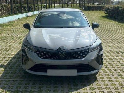 Usado Renault Clio V Esprit Alpine 143 CV (105 kW) 2024 Gris / plata Berlina