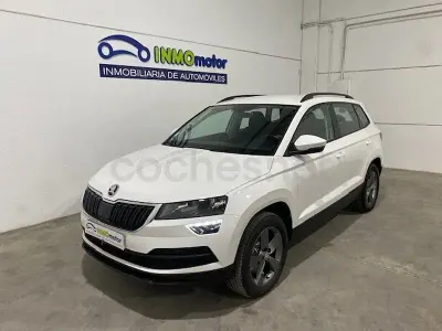 Usado Skoda Karoq Ambition 150 CV (110 kW) 2020 Blanco SUV