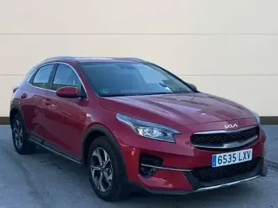 Usado Kia XCeed 120 CV (88 kW) 2022 Rojo SUV