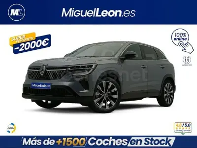 Usado Renault Austral Iconic 200 CV (147 kW) 2023 Gris / plata SUV