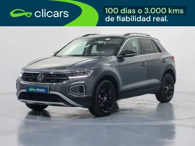 Usado VW T-Roc 109 CV (80 kW) 2023 Gris SUV