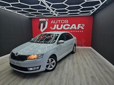 Usado Skoda Rapid Elegance 105 CV (77 kW) 2014 Blanco Berlina