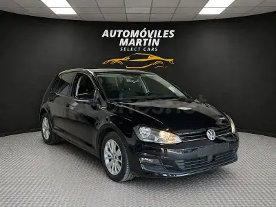 Usado VW Golf VII 110 CV (80 kW) 2015 Negro Berlina