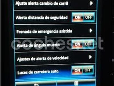 Usado Renault Mégane IV Zen 130 CV (95 kW) 2016 Gris / plata Berlina