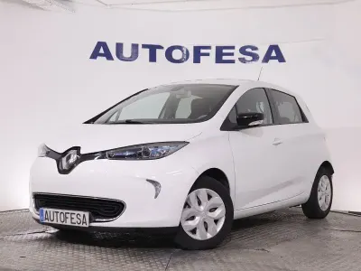 Usado Renault Zoe Life 64 kW (88 CV) 2016 Blanco Utilitario