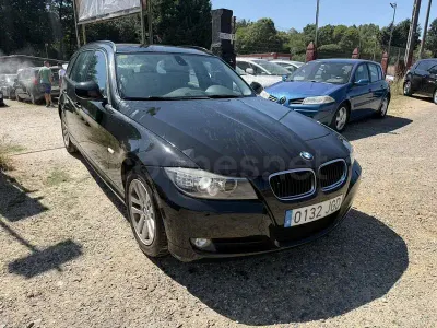 Usado BMW 318 143 CV (105 kW) 2012 Negro Familiar