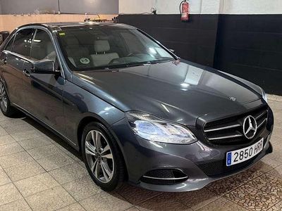 Usado Mercedes E200 Avantgarde 136 CV (100 kW) 2013 Gris Berlina