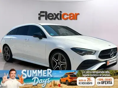 Usado Mercedes CLA200 Shooting Brake 163 CV (119 kW) 2024 Blanco Familiar