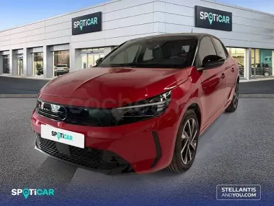 Usado Opel Corsa 100 CV (73 kW) 2025 Rojo Utilitario