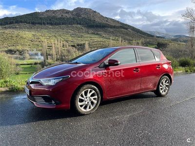 Toyota Auris Hybrid
