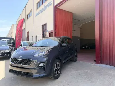 Usado Kia Sportage 136 CV (100 kW) 2020 Azul SUV