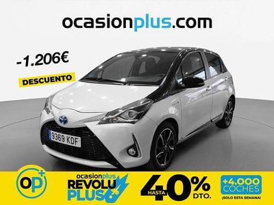 Usado Toyota Yaris Hybrid Active 100 CV (73 kW) 2017 Blanco