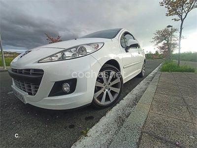Usado Peugeot 207 GTi 155 CV (114 kW) 2010 Blanco Berlina