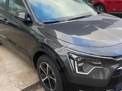 Nuevo Kia Niro 129 CV (94 kW) 2025 Interstellar gray c SUV