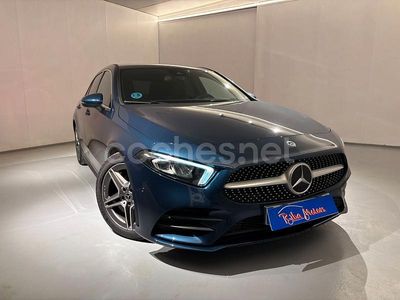 Usado Mercedes A180 116 CV (85 kW) 2021 Azul Berlina