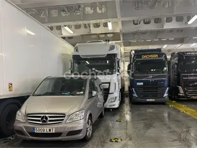 Usado Mercedes Viano 163 CV (119 kW) 2014 Gris / plata Monovolumen