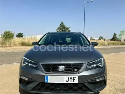 Usado Seat Leon ST FR 184 CV (135 kW) 2017 Gris / plata Familiar