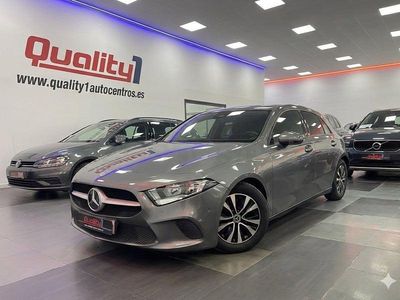 Usado Mercedes A180 116 CV (85 kW) 2020 Gris / plata Berlina
